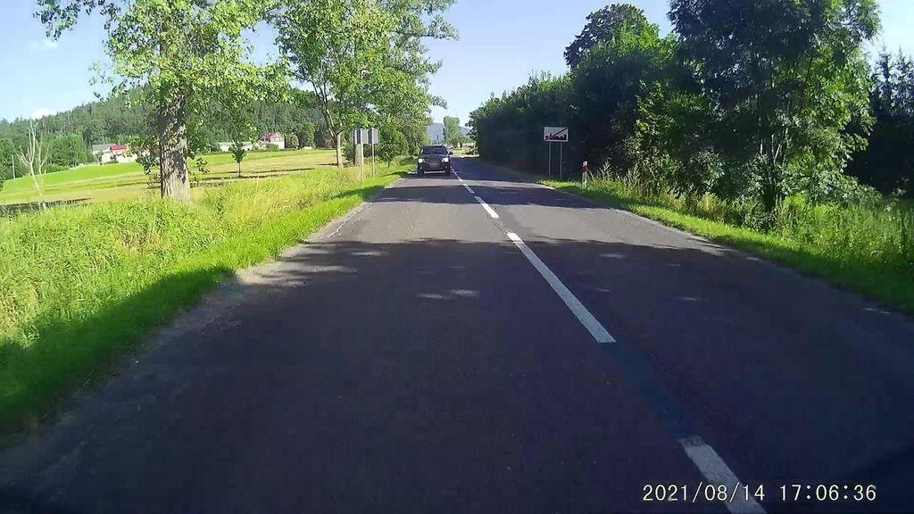 View at km 0.8